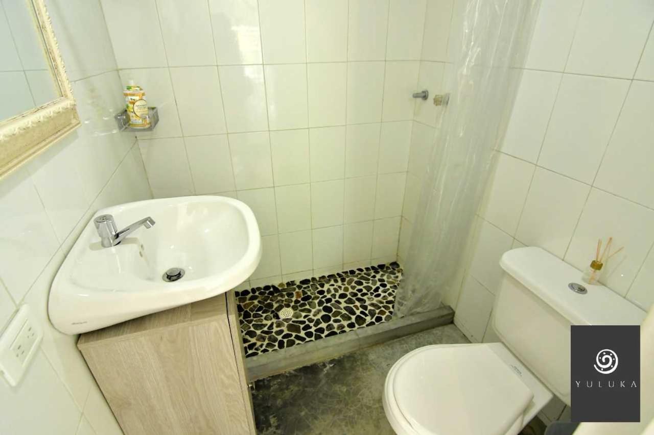 Yuluka Hostel Apulo Eksteriør billede